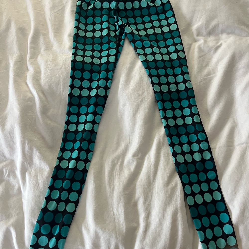 Women’s Small K Deer Leggings